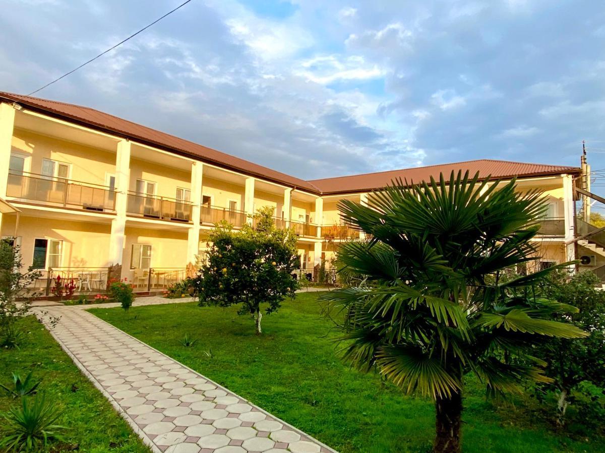 Hotel Solntse Abkhazii Lidzava Екстериор снимка
